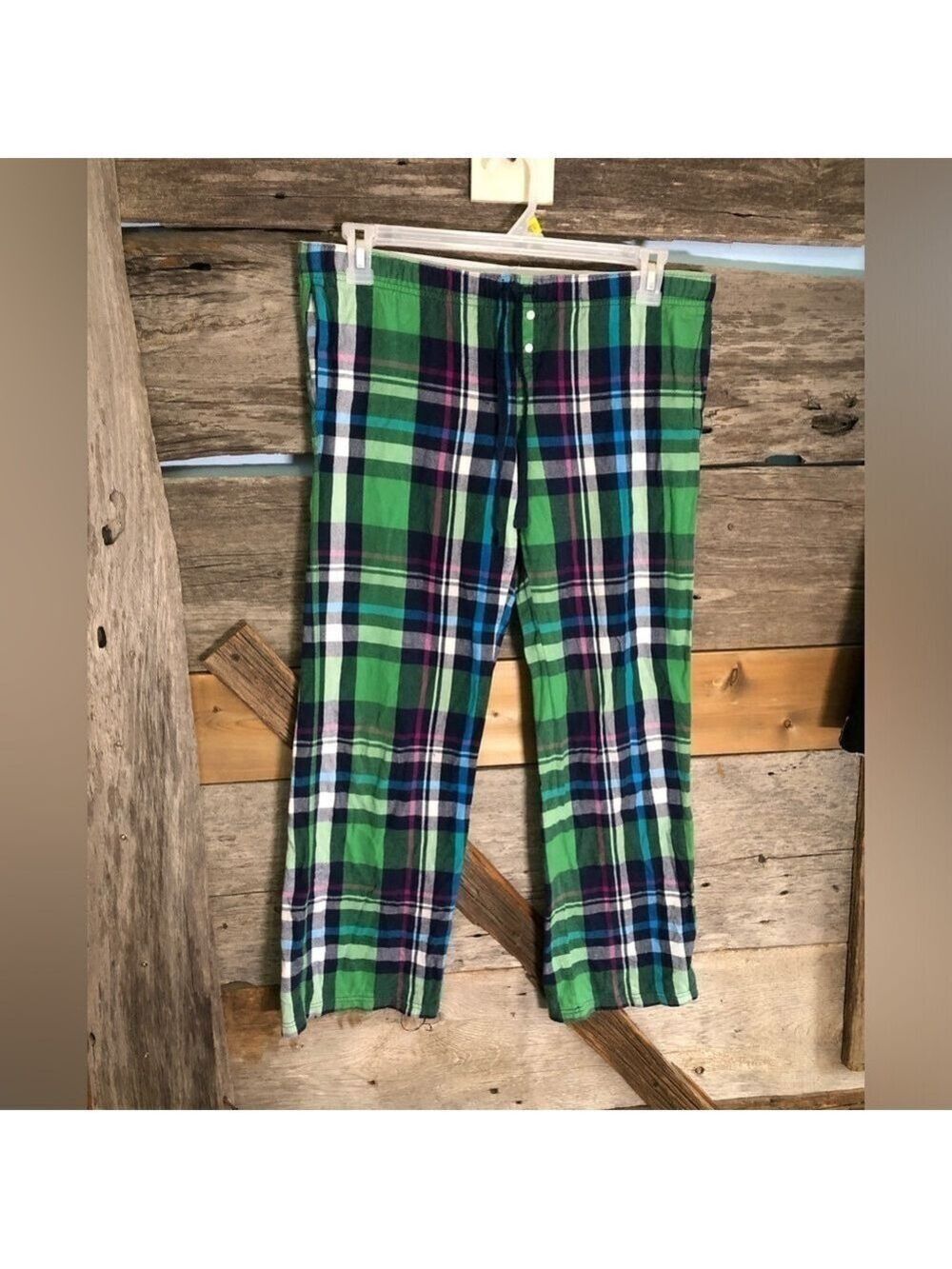 Aero Size Med Green/Navy Plaid Pants